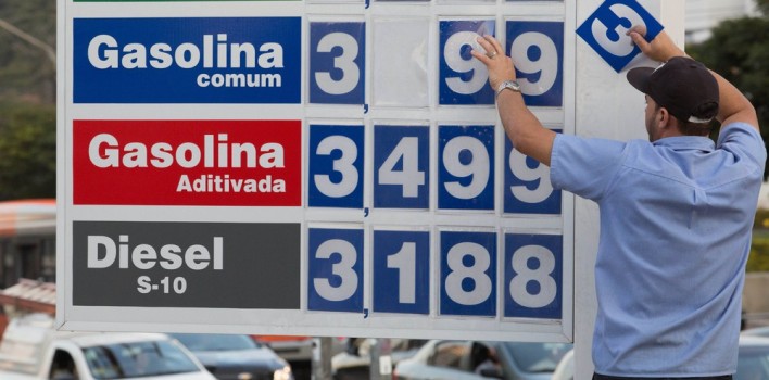 Preço da gasolina sobe mais de 8% na primeira semana após alta de impostos, diz ANP