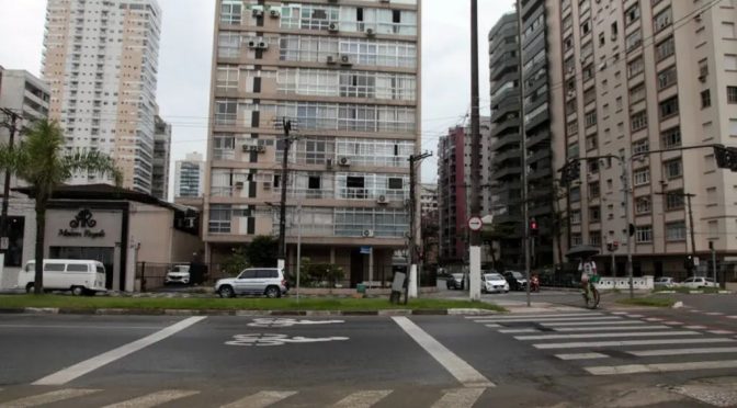 Área de espera para motos é implantada para aumentar segurança no trânsito em Santos